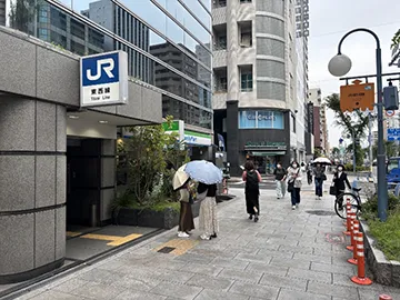 JR大阪天満宮駅9番出口前